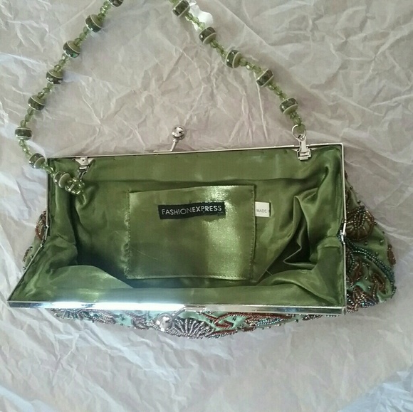 Beautiful beaded green Bag - Picture 2 of 2