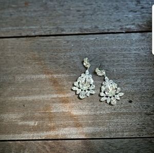 Marlena Dupelle swarovski crystal earrings