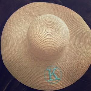 Wide brimmed embroidered straw hat