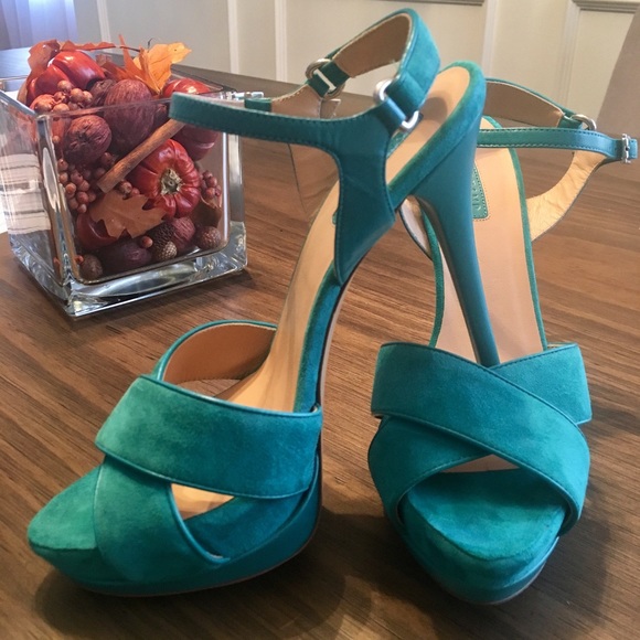 Longchamp Dolce Night High Heel Sandal - Picture 2 of 8