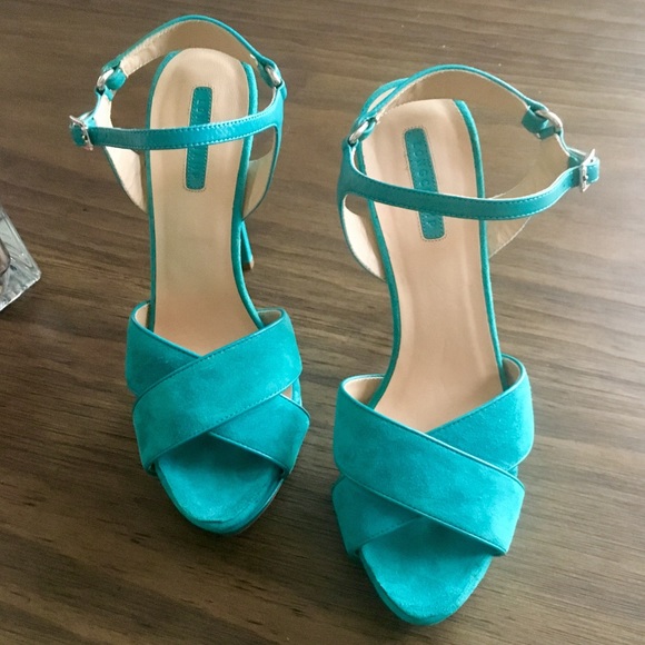 Longchamp Dolce Night High Heel Sandal - Picture 6 of 8