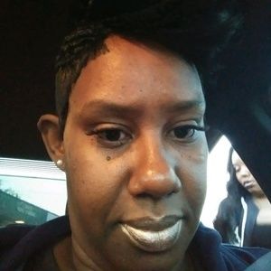 Meet your Posher, Renee