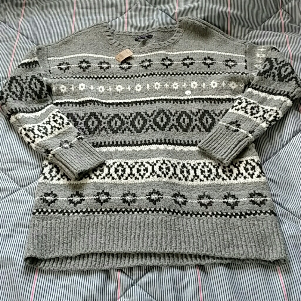 Brand New American Eagle Outfitters Sweater