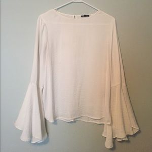 WHO WHAT WEAR Bell Sleeve Blouse, size M