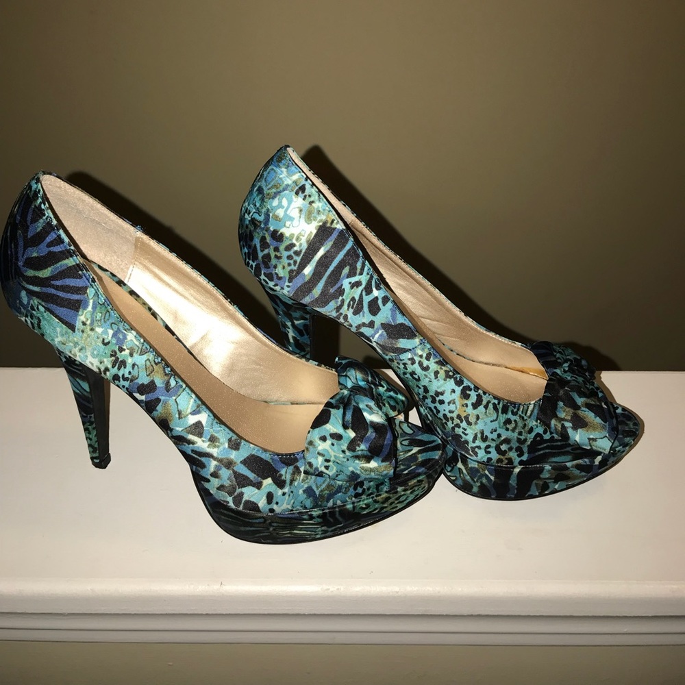 Women’s size 10 Peep toe heel