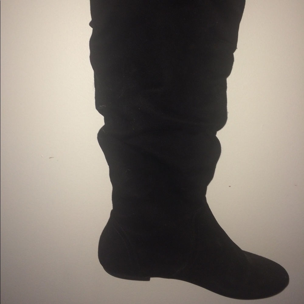 Wide calf knee high black suede boots! (9.5)