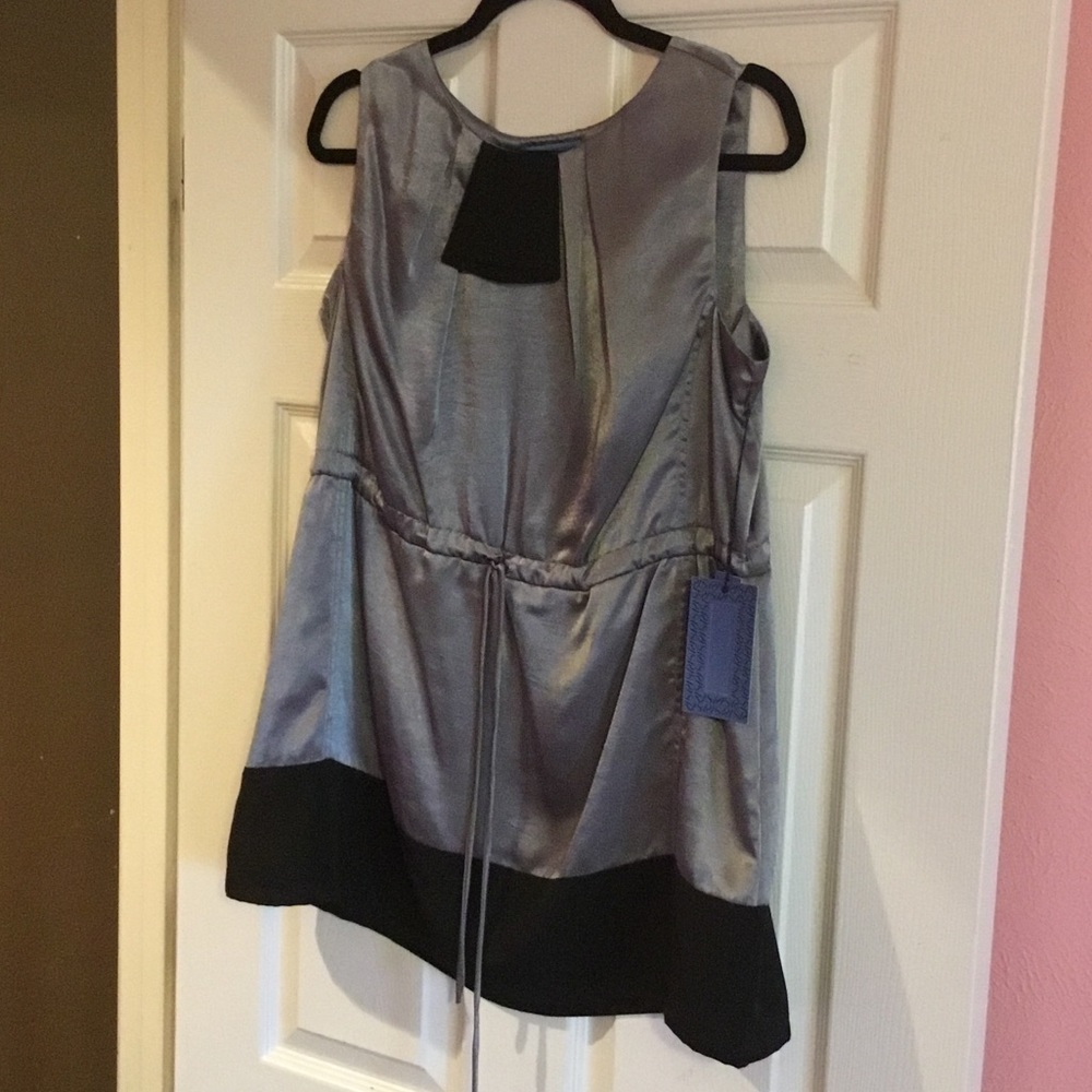 SimplyVera Vera Wang Blouse!!