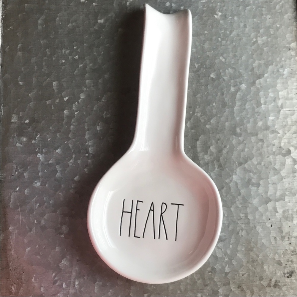 Rae Dunn By Magenta Valentine HEART Spoon rest NWT