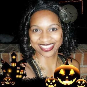 Meet your Posher, Denise