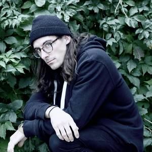 Meet your Posher, Devin