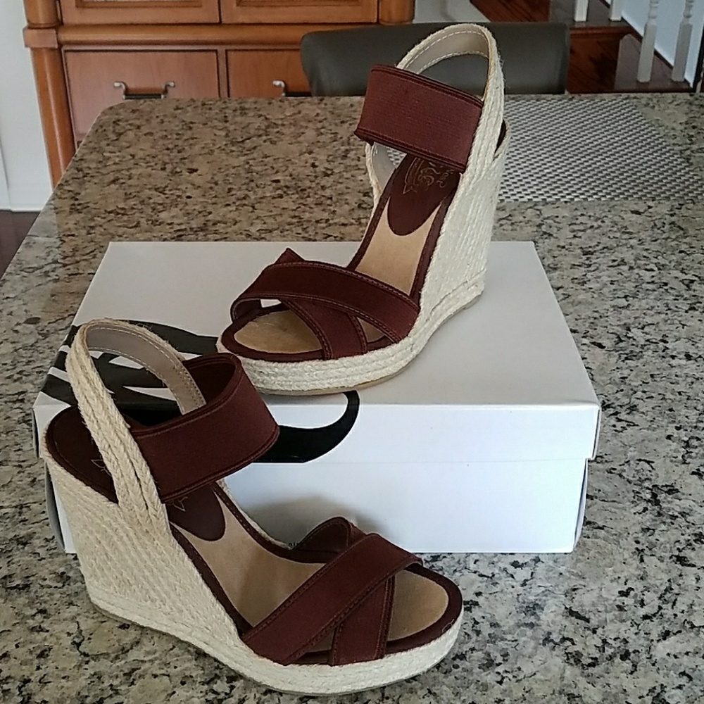 Nine West Sandal