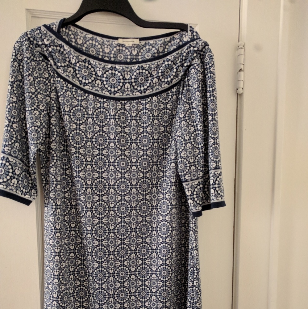 Dress runs small considering it's XL