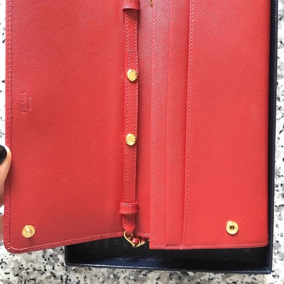 Prada red wallet on chain fuoco authentic gold ch - Picture 3 of 8