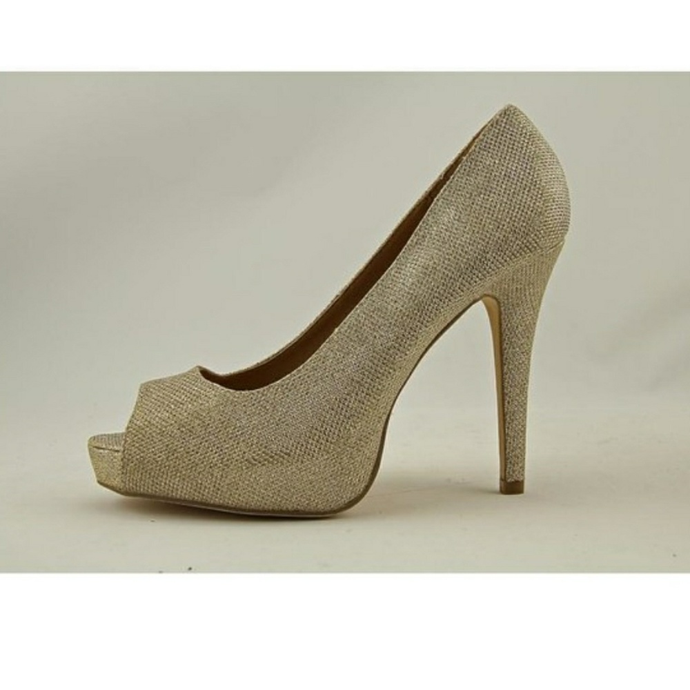 Size 9 Gold Diba Heel