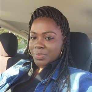 Meet your Posher, Ebony