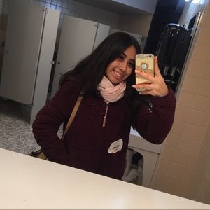 Meet your Posher, Melanie