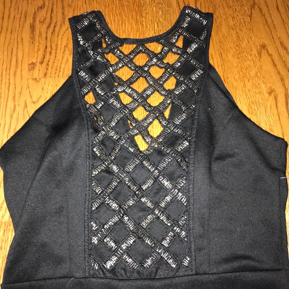 High neck beaded dress - Picture 2 of 4