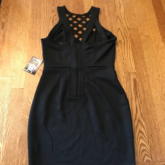 High neck beaded dress - Picture 4 of 4