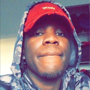 Meet your Posher, Malik