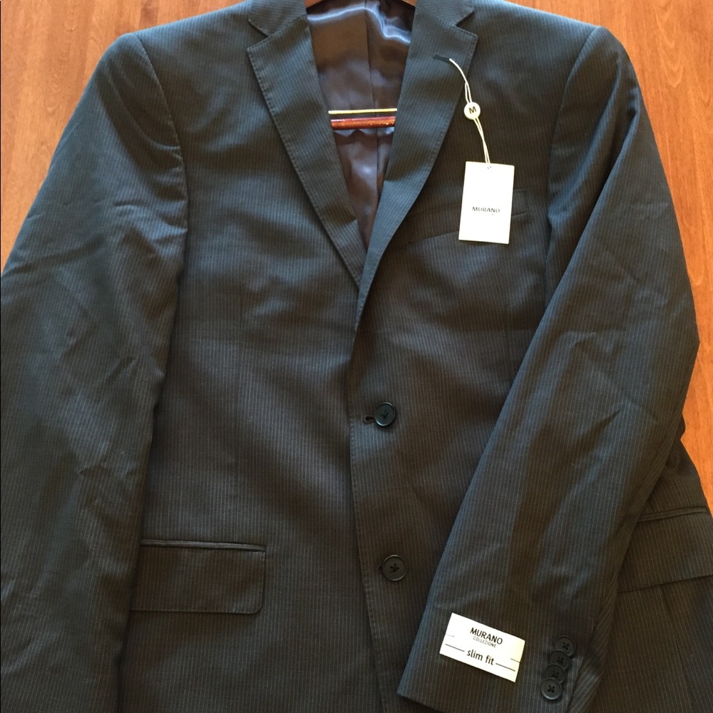 Men's suit-brand new!  Nice!