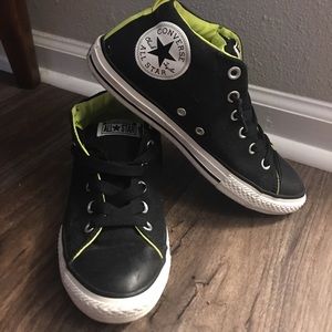 Converse All Star Chuck Taylor, size 8.