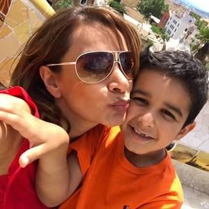 Meet your Posher, Yassi