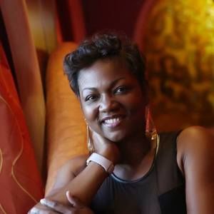 Meet your Posher, Cassandra