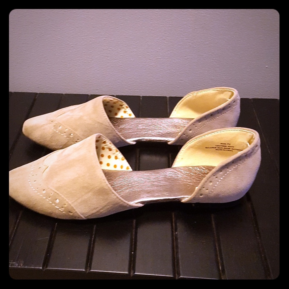 Brand new Restricted flats