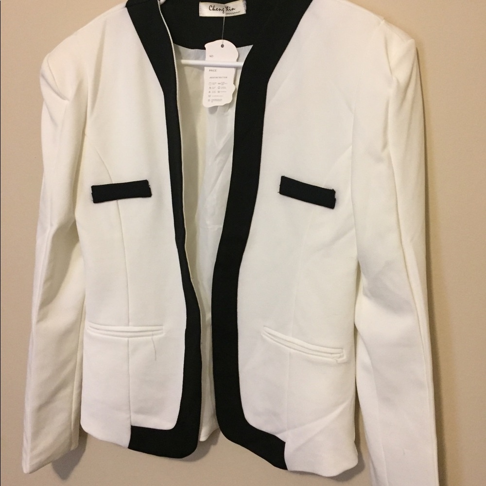 Black and white Blazer