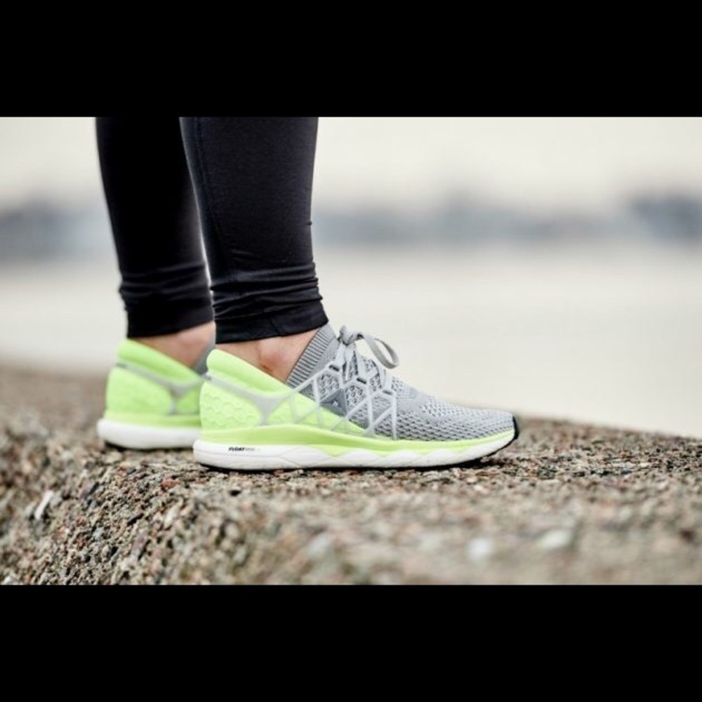 Reebok Floatride for Women Size 6