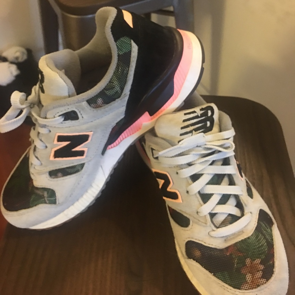 New Balance Tropical Sneakers