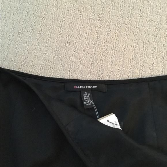 NWT CHIC Beaded hem wool skirt with layer of tulle - Picture 3 of 3