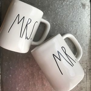 Rae Dunn By Magenta MR & MRS Mugs 💍 NWT