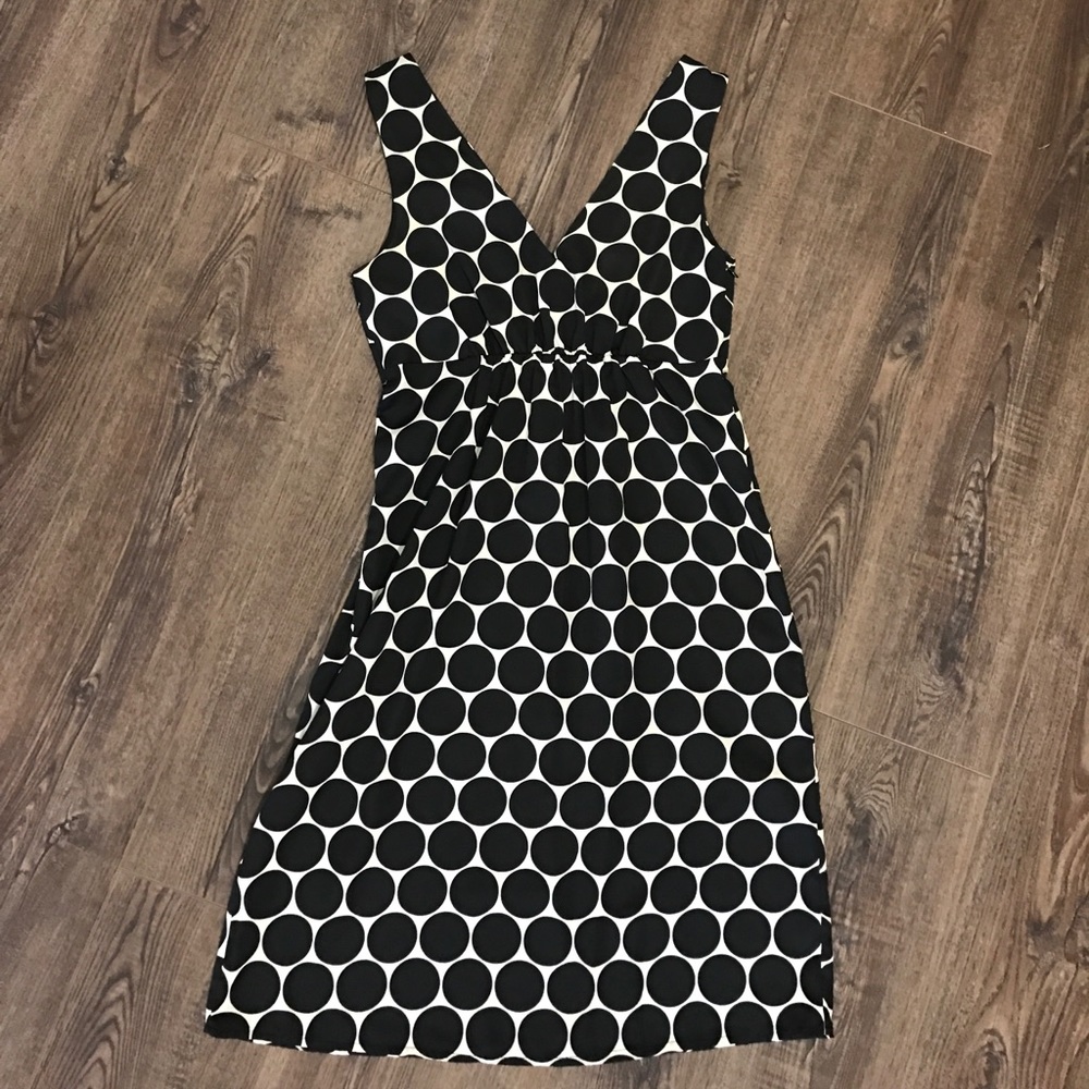 Black and White V neck and back dress