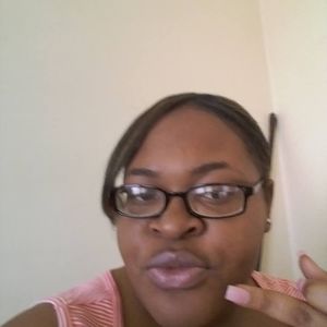 Meet your Posher, Simone