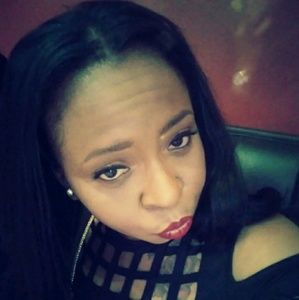 Meet your Posher, Renata