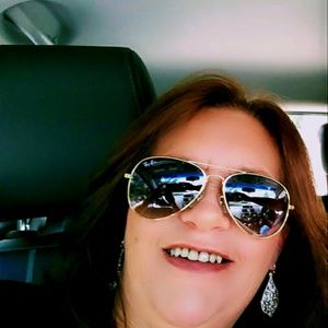 Meet your Posher, Vicky