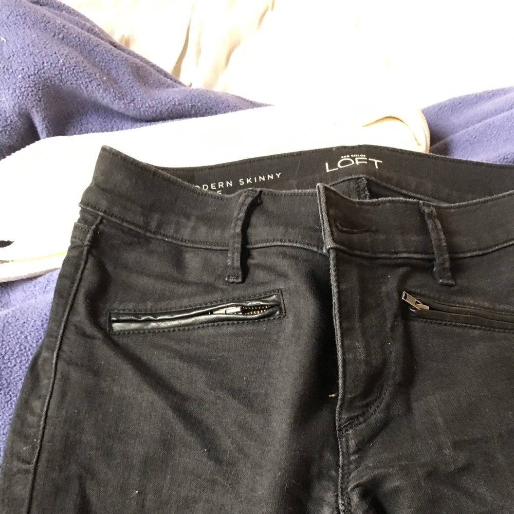 NWOT loft modern skinny moto skinnies 26
