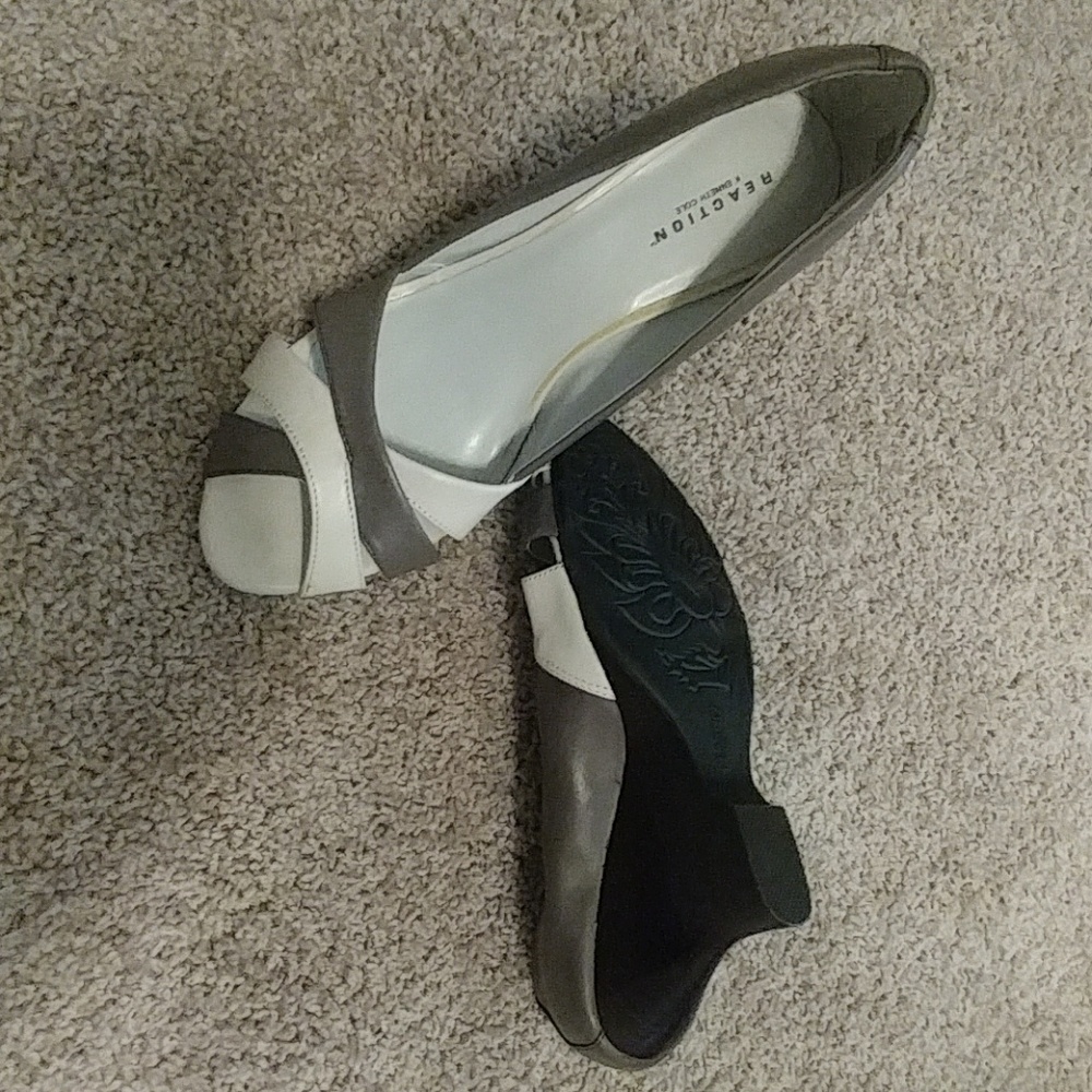 Kenneth Cole Reaction Wedges