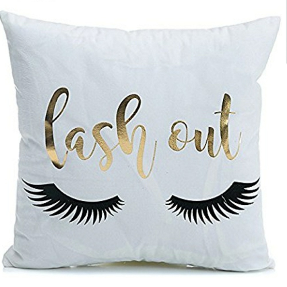 1 New Lash out chic pillow case