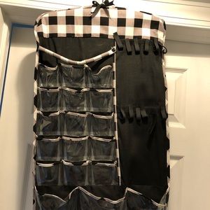 Hanging jewelry organizer