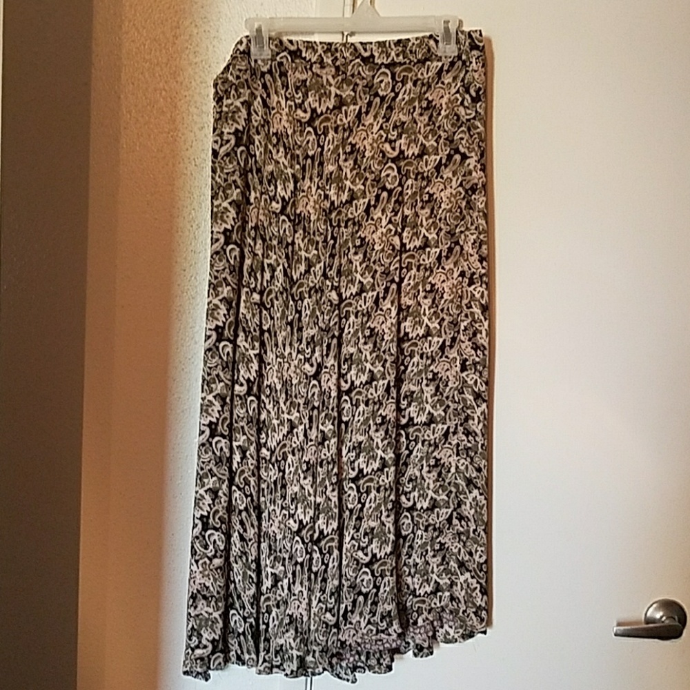 Long flowing reversible skirt