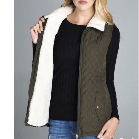 Last piece quilted shearling vest. ON SALE - Picture 2 of 4