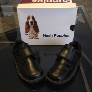 Hush Puppies Dress shoes boys size 9 (worn once)