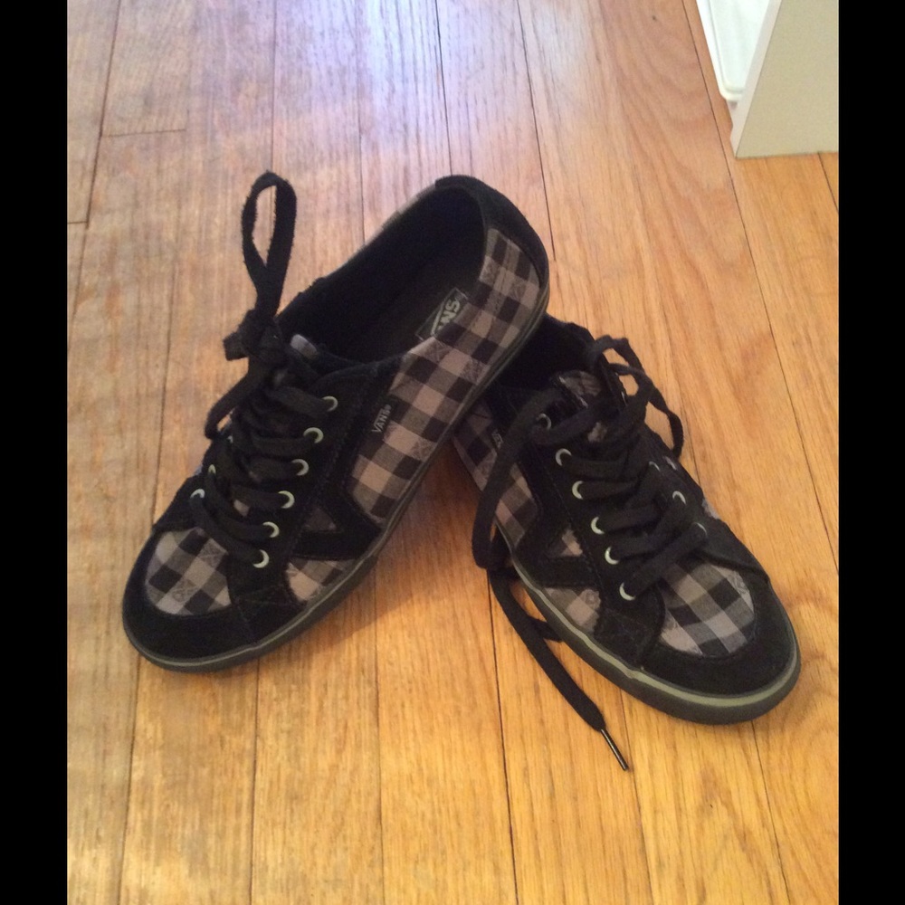 Vans Woman's size 9 sneaker