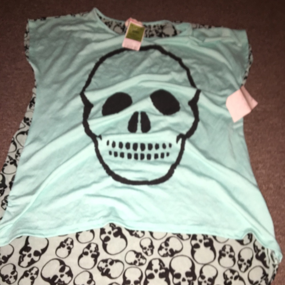 Skull T-shirt
