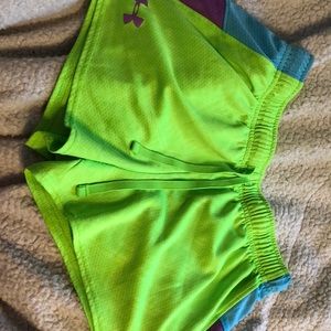 Girls XL Under Armour Shorts