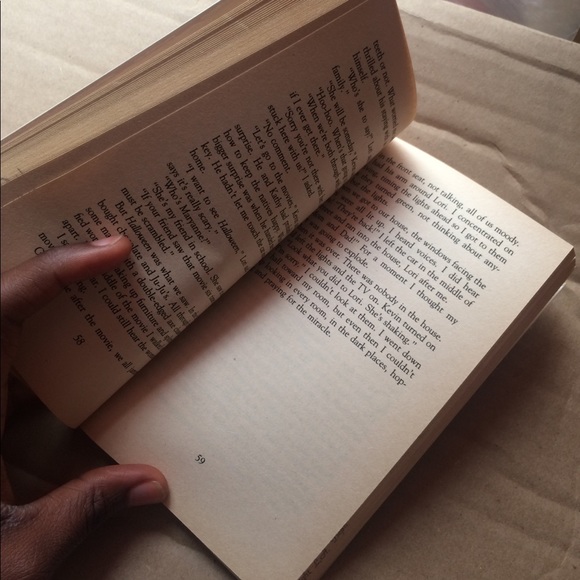 Chapter book - Picture 5 of 5