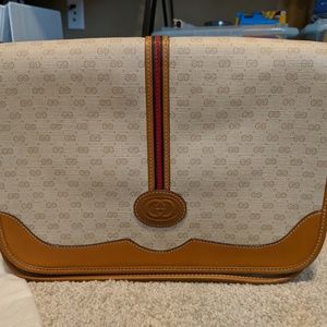Gucci vintage shoulder bag
