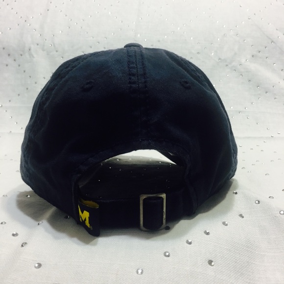 Women\'s University of Michigan Swarovski Hat main image 6